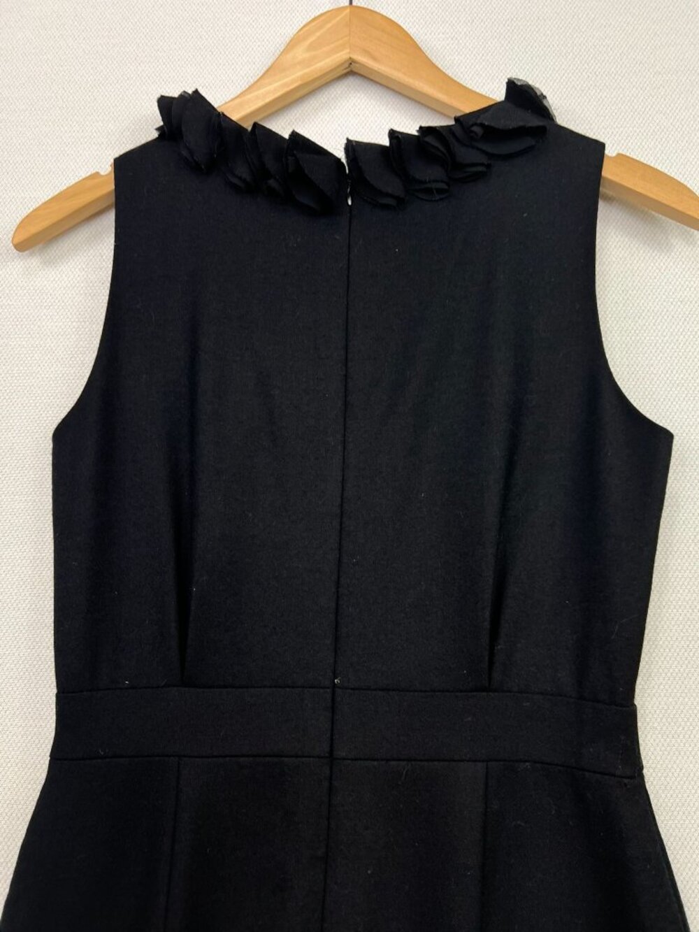 J.Crew Women's Suiting Sheath Dress Sleeveless Ruffle Neck Size 2 Black - Picture 10 of 10